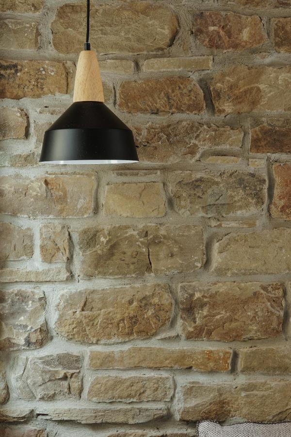 Chalet Lozart Traditional Stone House *