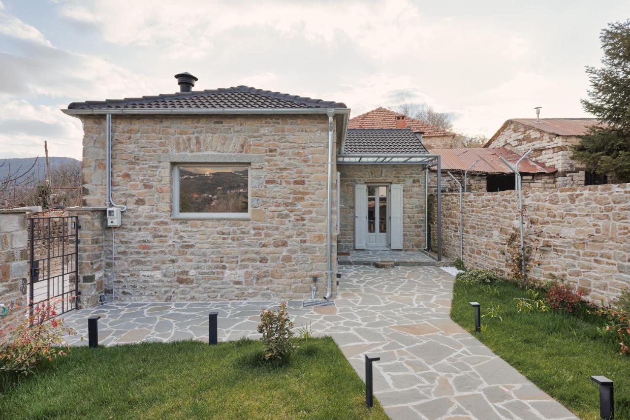 Lozart Traditional Stone House Chalet *