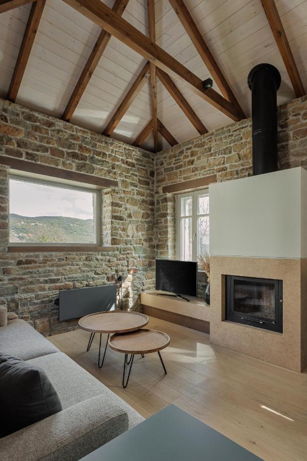Lozart Traditional Stone House Chalet