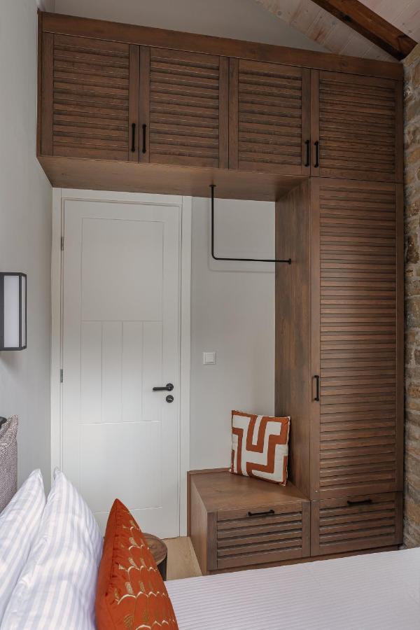 Lozart Traditional Stone House Chalet Elliniko (Epirus)